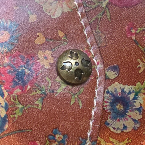 PATRICIA NASH NWT Tan Praire Rose Large Clutch - Picture 10 of 13